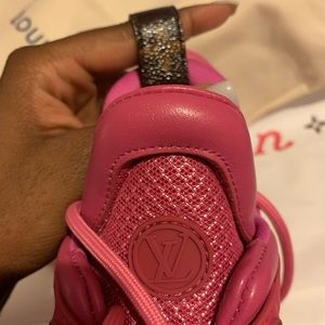 Louis Vuitton Archlight
